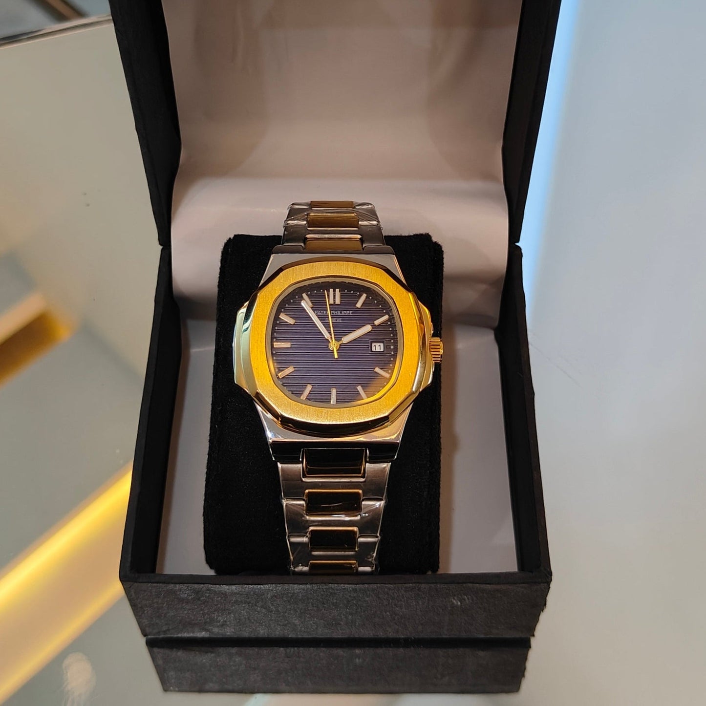 PP NAUTILUS STAINLESS STEEL TWO TONE BLUE DIAL