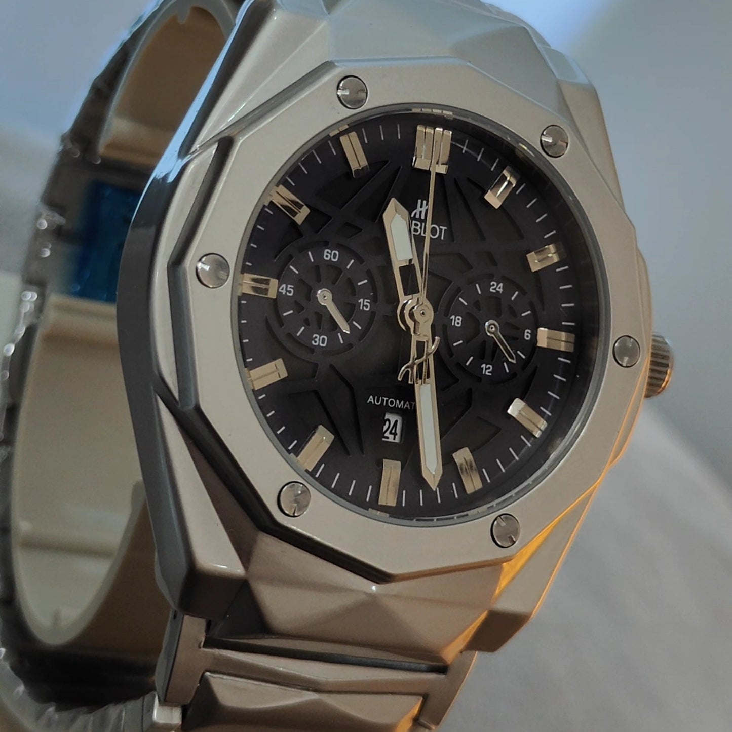 HUBLOT SEMI AUTO CHRONOGRAPH MATT BODY BLUE DIAL