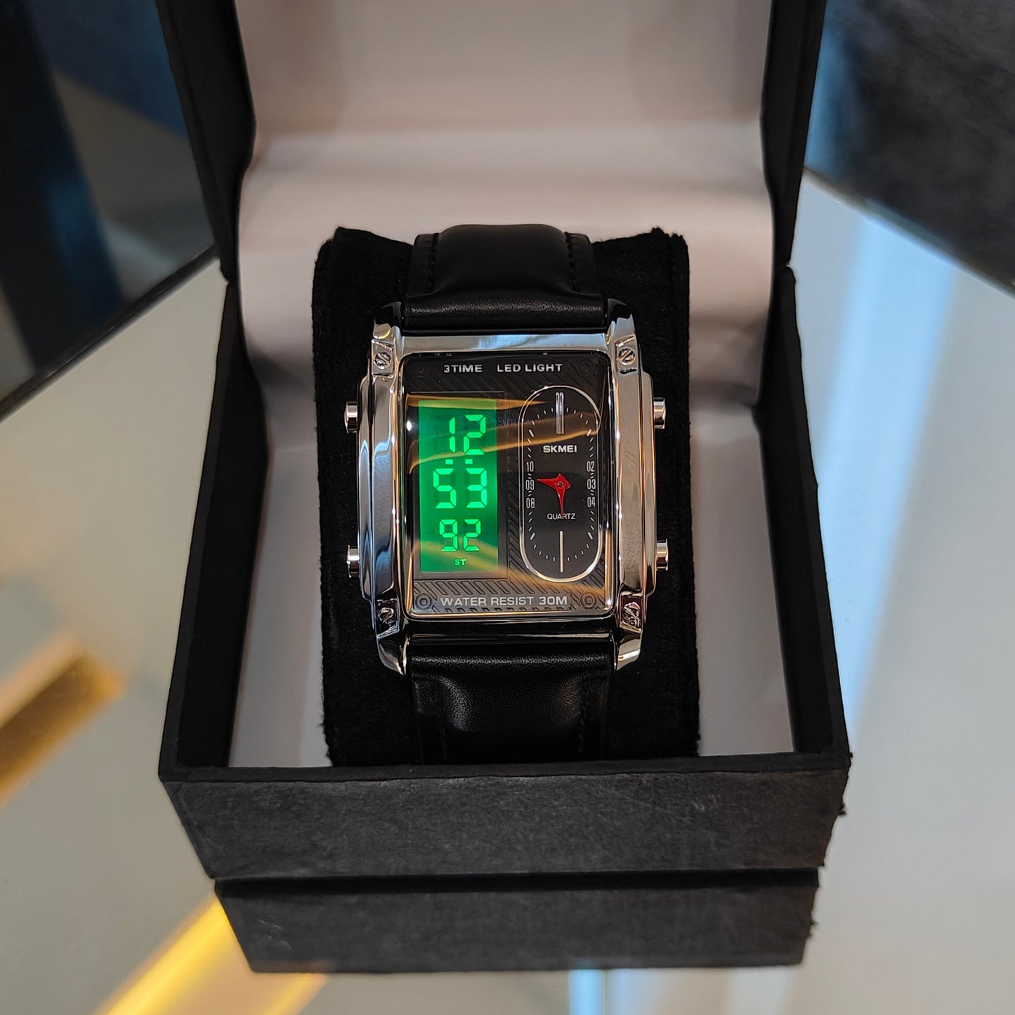 SKMEI-1868 3ATM STRAP LED LUMINOUS WATERPROOF WATCH SILVER DIAL